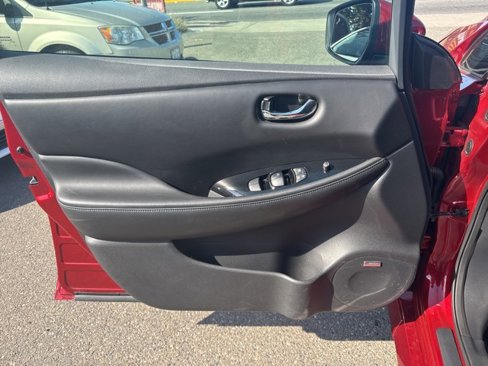 Used 2019 Nissan Leaf SL w/ SL Technology Package image 14