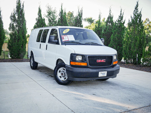 Used 2017 GMC Savana 2500 image 2