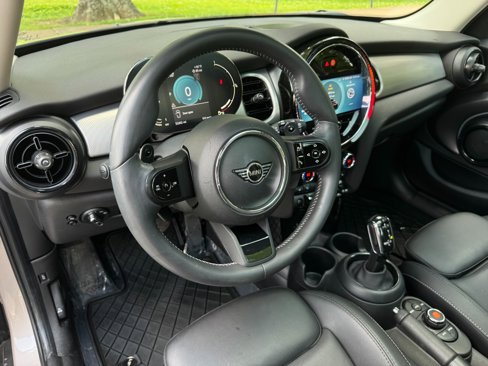 Used 2022 MINI Cooper S w/ Premium Package image 19