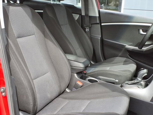 Used 2014 Hyundai Elantra GT image 13