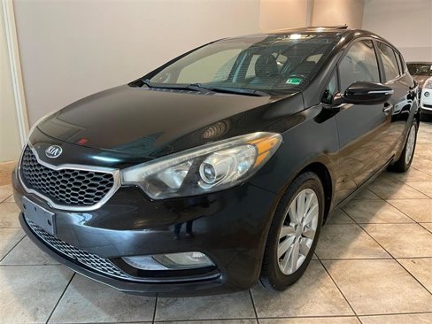 Used 2015 Kia Forte EX w/ EX Premium Package image 2