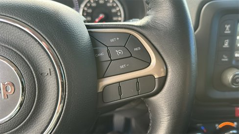 Used 2017 Jeep Renegade Latitude w/ Safety & Security Group image 20