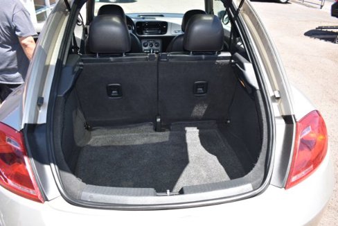 Used 2013 Volkswagen Beetle 2.5 image 9