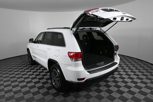 Used 2019 Jeep Grand Cherokee Laredo w/ Laredo X Package image 29