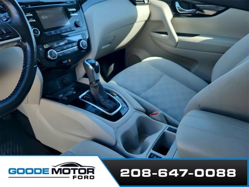 Used 2018 Nissan Rogue Sport SV w/ SV All-Weather Package image 14