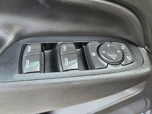 Used 2018 Chevrolet Equinox LT image 25