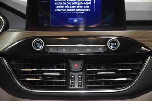 Used 2020 Ford Escape Titanium w/ Titanium Premium Package 2.0 image 32