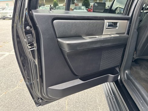 Used 2017 Ford Expedition EL XLT image 27