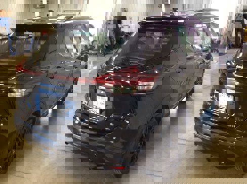 Used 2022 Nissan Kicks SR w/ Premium Package image 6