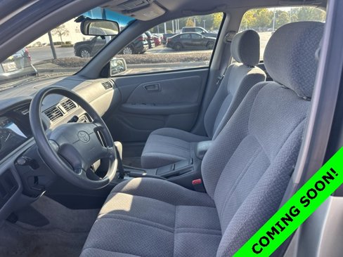 Used 2001 Toyota Camry LE image 3