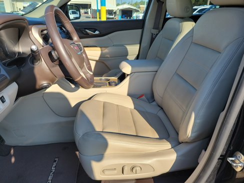 Used 2019 GMC Acadia Denali image 14