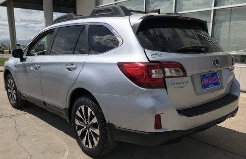 Used 2017 Subaru Outback 2.5i Limited image 19
