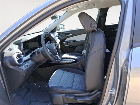 New 2025 Chevrolet Trax LT w/ Driver Confidence Package image 9