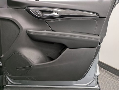 Used 2023 Buick Envision Preferred image 27
