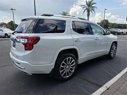 Used 2022 GMC Acadia Denali w/ Denali Ultimate Package image 6
