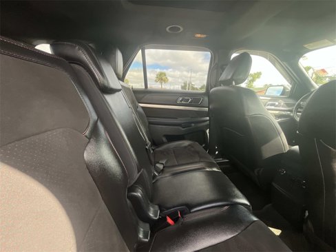 Used 2018 Ford Explorer XLT w/ Equipment Group 202A image 16