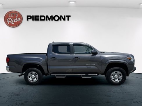 Used 2022 Toyota Tacoma SR5 image 9