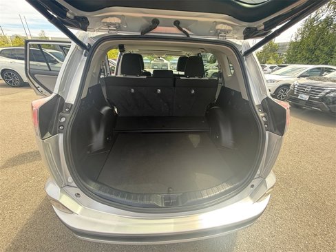 Used 2016 Toyota RAV4 XLE image 12