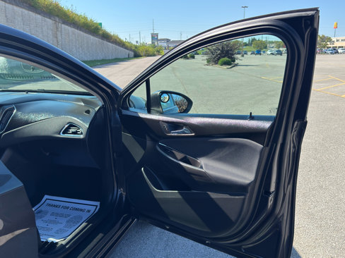 Used 2017 Chevrolet Cruze LT image 25