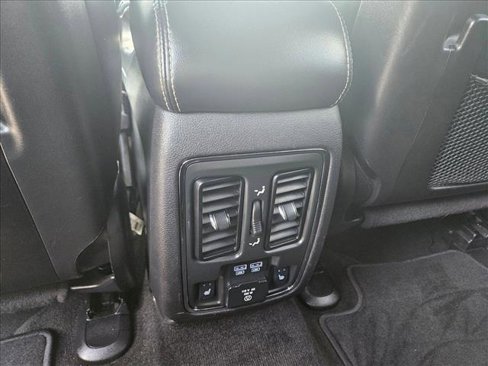 Used 2014 Jeep Grand Cherokee Limited w/ Trailer Tow Group IV image 18