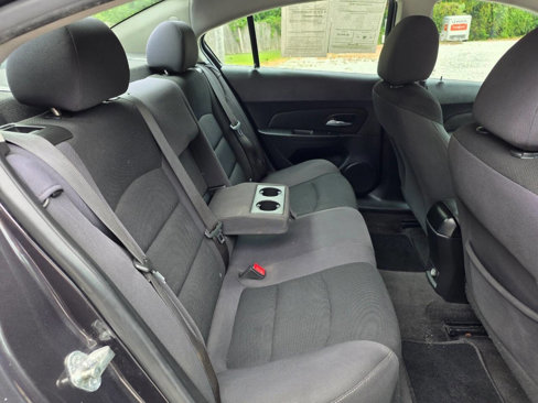 Used 2014 Chevrolet Cruze LT image 23