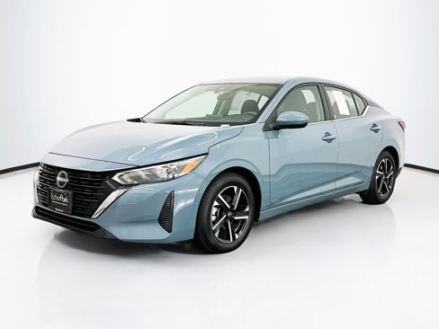 Used 2024 Nissan Sentra SV image 3