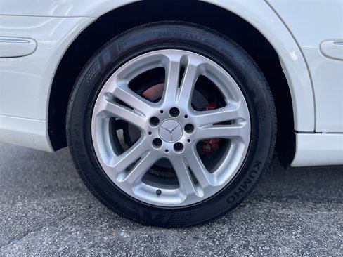 Used 2006 Mercedes-Benz E 350 4MATIC Sedan image 34