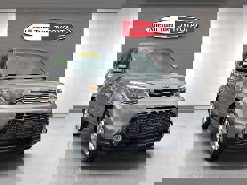 Used 2016 Kia Soul + w/ Audio Package image 2