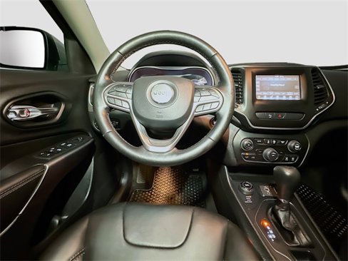 Used 2020 Jeep Cherokee Latitude Plus w/ Cold Weather Group image 33