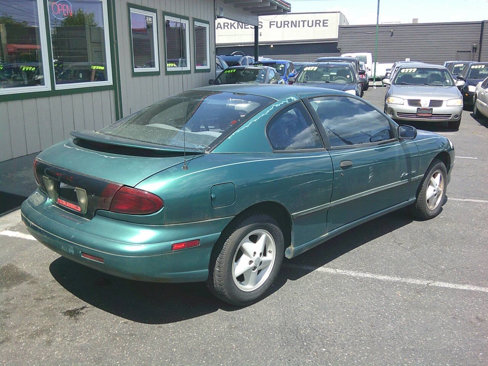 Used 1996 Pontiac Sunfire SE image 4