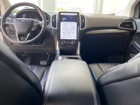 Certified 2023 Ford Edge Titanium image 25