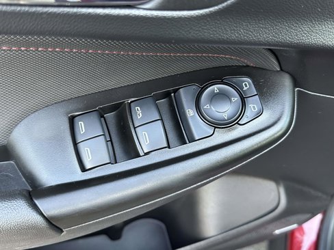 Used 2023 Chevrolet TrailBlazer RS w/ Technology Package image 17