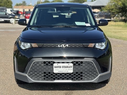 Used 2023 Kia Soul LX w/ Option Group 015 image 2