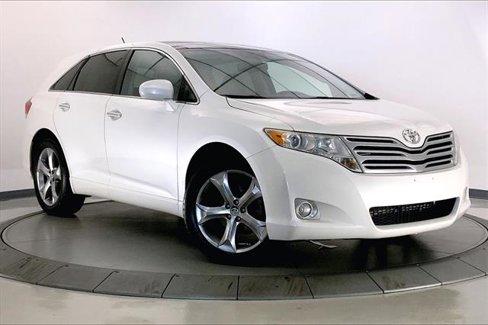 Used 2010 Toyota Venza AWD image 1