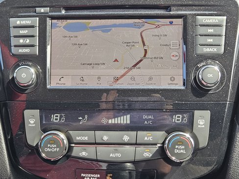 Used 2019 Nissan Rogue S image 24