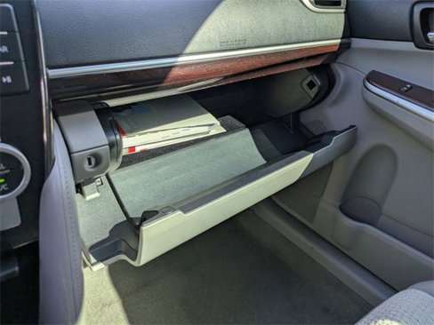 Used 2012 Toyota Camry XLE image 32