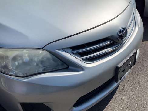Used 2013 Toyota Corolla LE image 38