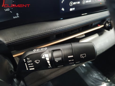 Used 2023 Nissan Ariya FWD image 16