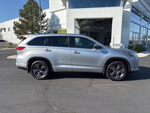 Used 2017 Toyota Highlander Limited Platinum image 6