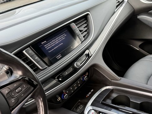 Used 2022 Buick Enclave Essence w/ Experience Buick Package image 19