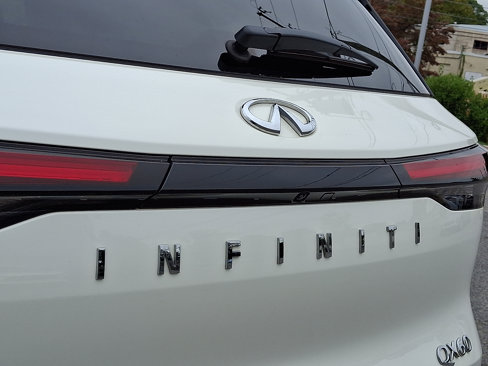 Certified 2023 INFINITI QX60 Luxe w/ Cargo Package image 31