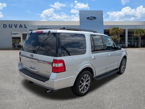 Used 2016 Ford Expedition XLT w/ Equipment Group 202A image 3