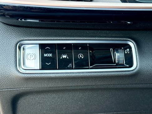 Used 2024 Buick Envision Sport Touring image 10