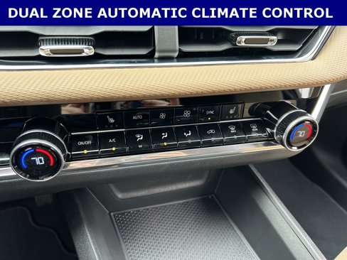 New 2026 Chevrolet Equinox ACTIV w/ Safety and Technology Package image 17