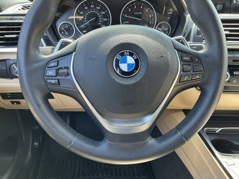 Used 2018 BMW 330e image 26