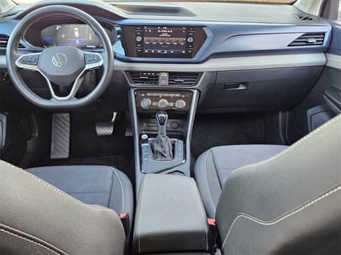 Certified 2024 Volkswagen Taos SE image 8