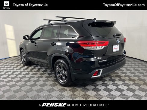 Used 2017 Toyota Highlander Limited image 17