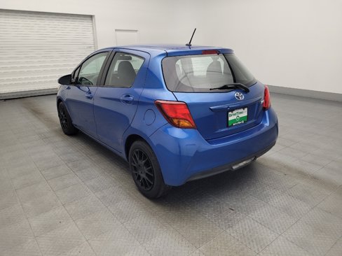 Used 2015 Toyota Yaris L image 5