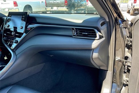 Used 2021 Toyota Camry SE image 15