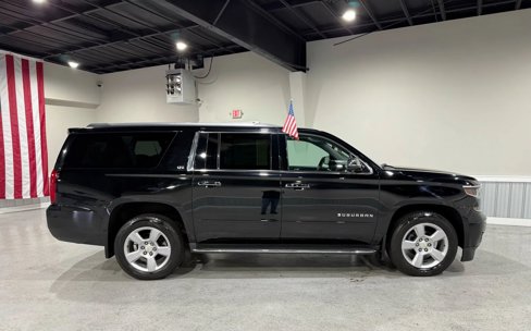 Used 2016 Chevrolet Suburban LTZ image 4